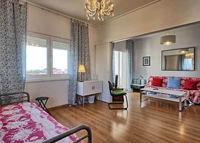 Wunderschoener Paco D'arcos By Interhome Lejlighed *