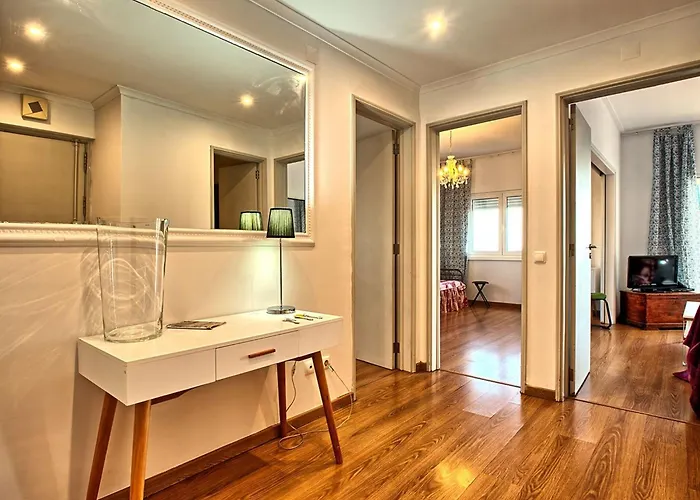 Wunderschoener Paco D'arcos By Interhome